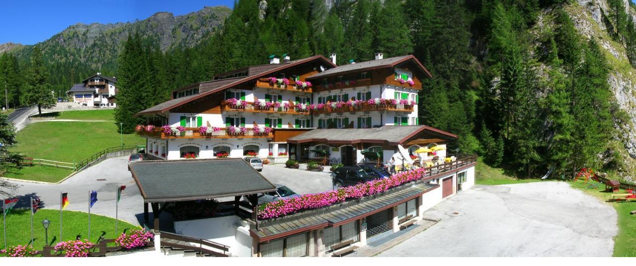 Hotel Roy Malga Ciapela Esterno foto