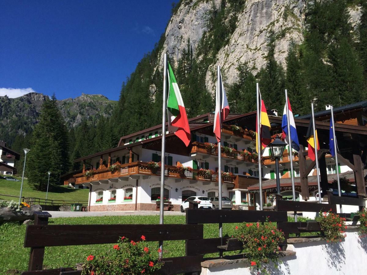 Hotel Roy Malga Ciapela Esterno foto