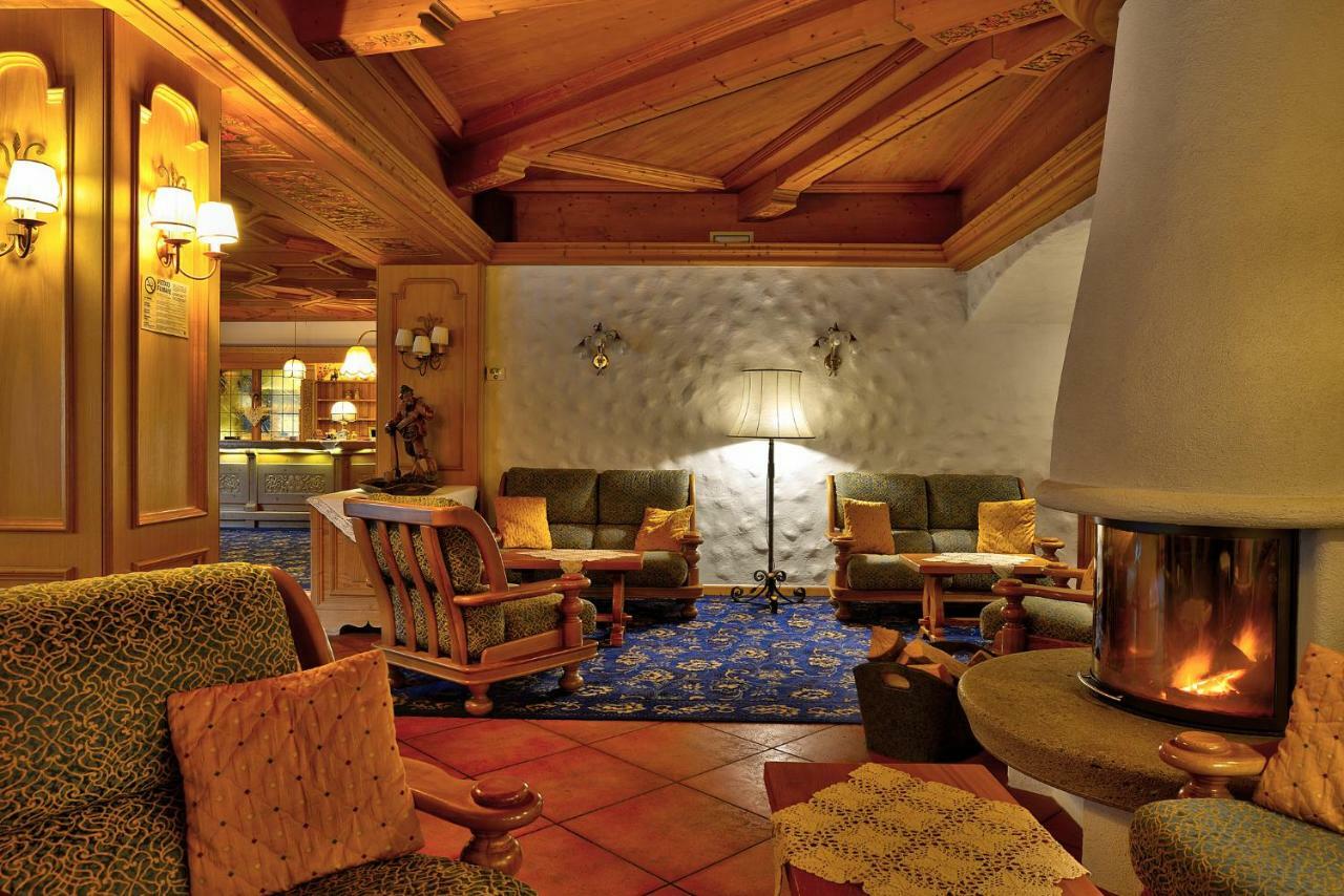 Hotel Roy Malga Ciapela Esterno foto